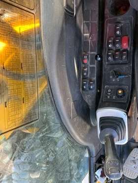 Багер JCB JS 175W+, снимка 12