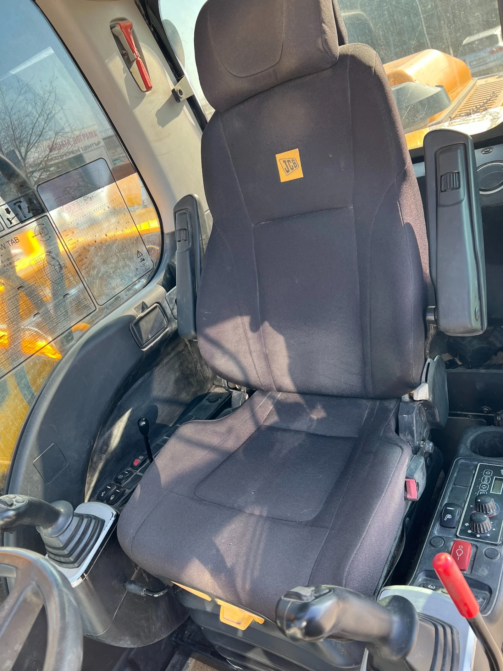  JCB JS 175W+ | Mobile.bg   14