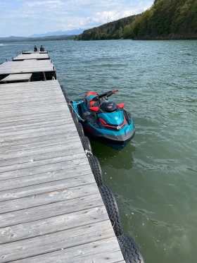 Джет Bombardier Sea Doo 230 Wake Pro, снимка 5 - Воден транспорт - 49504331