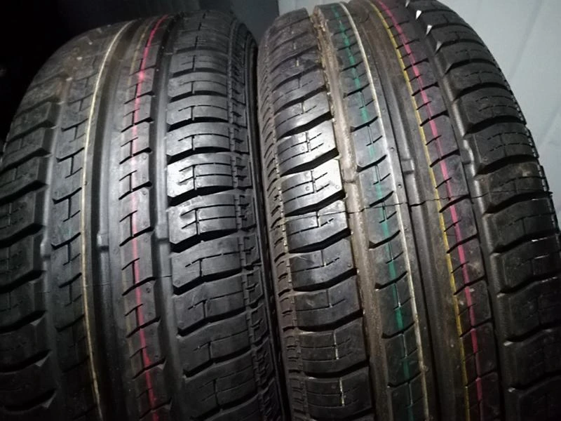 Гуми Летни 185/60R15, снимка 2 - Гуми и джанти - 20891995