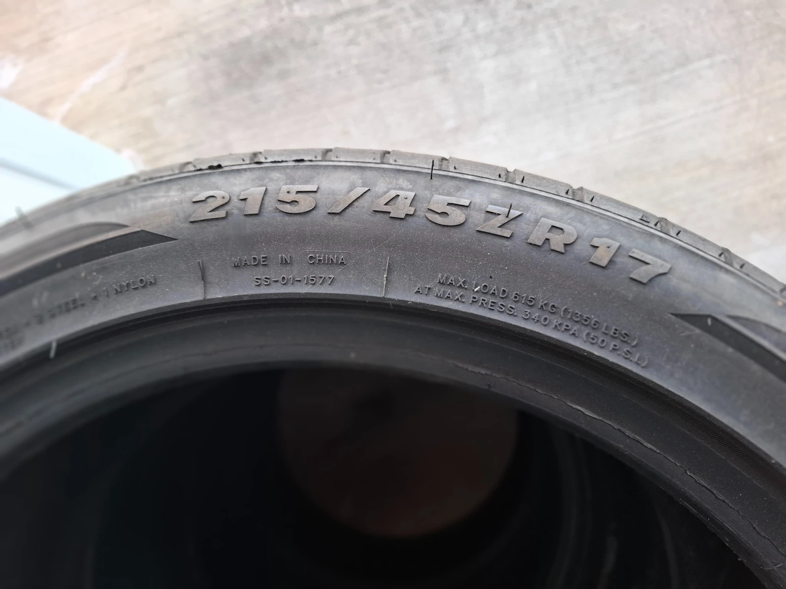 Гуми Летни 215/45R17, снимка 2 - Гуми и джанти - 54224749