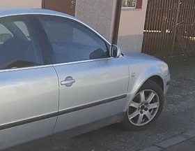 VW Passat 1.9 TDI 4x4 131кс 6 ск, снимка 2