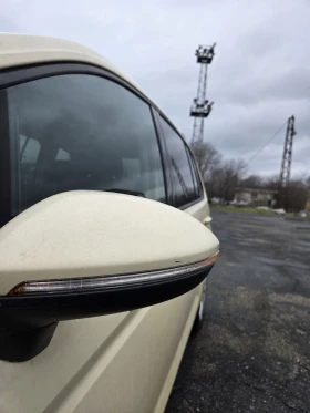 VW Touran 2.0 Действащ TUV, снимка 13