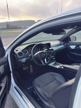 Mercedes-Benz C 220 7G+ AMG, снимка 11