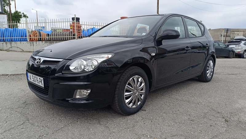 Hyundai I30 1.4i, снимка 1 - Автомобили и джипове - 47084140