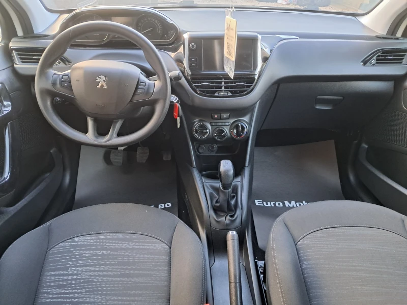 Peugeot 208 1.5 HDI-93000 км., снимка 9 - Автомобили и джипове - 48505503