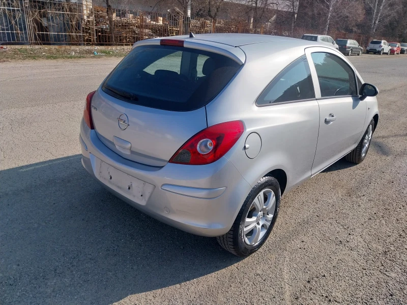 Opel Corsa D, снимка 5 - Автомобили и джипове - 49041868