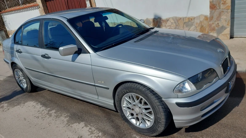 BMW 318, снимка 2 - Автомобили и джипове - 49599526