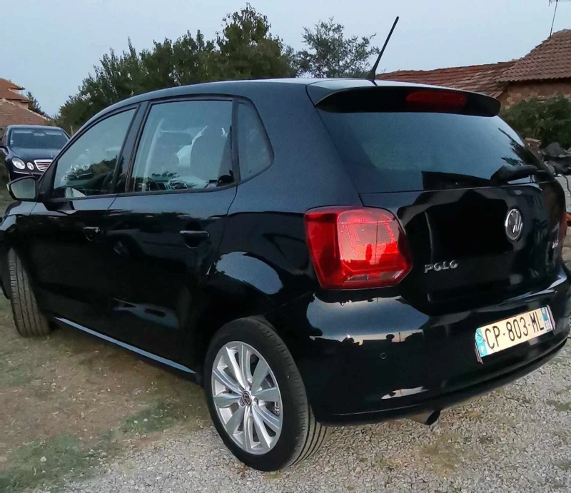 VW Polo 1.6 TDI, снимка 11 - Автомобили и джипове - 52599123