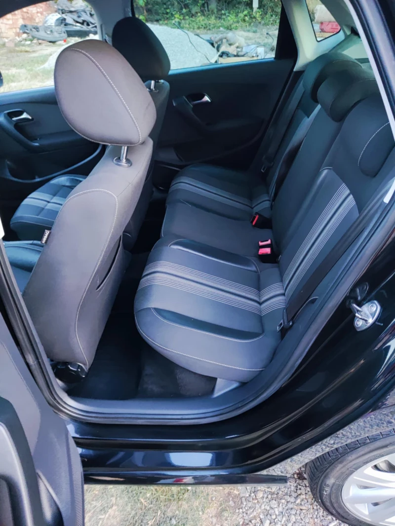 VW Polo 1.6 TDI, снимка 5 - Автомобили и джипове - 52599123