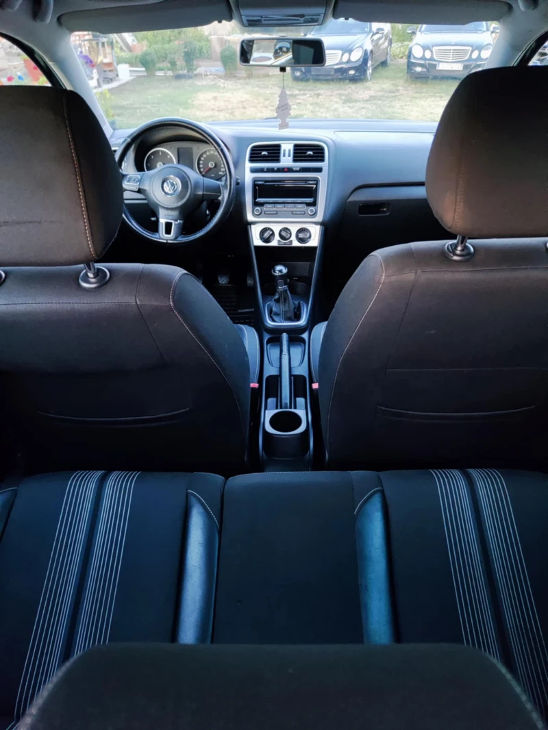 VW Polo 1.6 TDI, снимка 4 - Автомобили и джипове - 52599123
