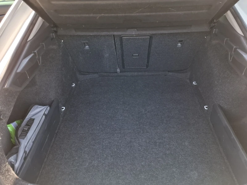 Skoda Octavia 1.5TSI150кс, снимка 10 - Автомобили и джипове - 51430659