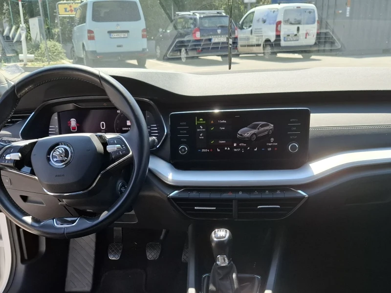 Skoda Octavia 1.5TSI150кс, снимка 9 - Автомобили и джипове - 51430659