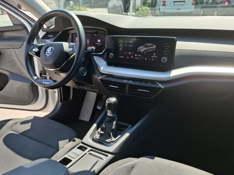 Skoda Octavia 1.5TSI150кс, снимка 8 - Автомобили и джипове - 51430659