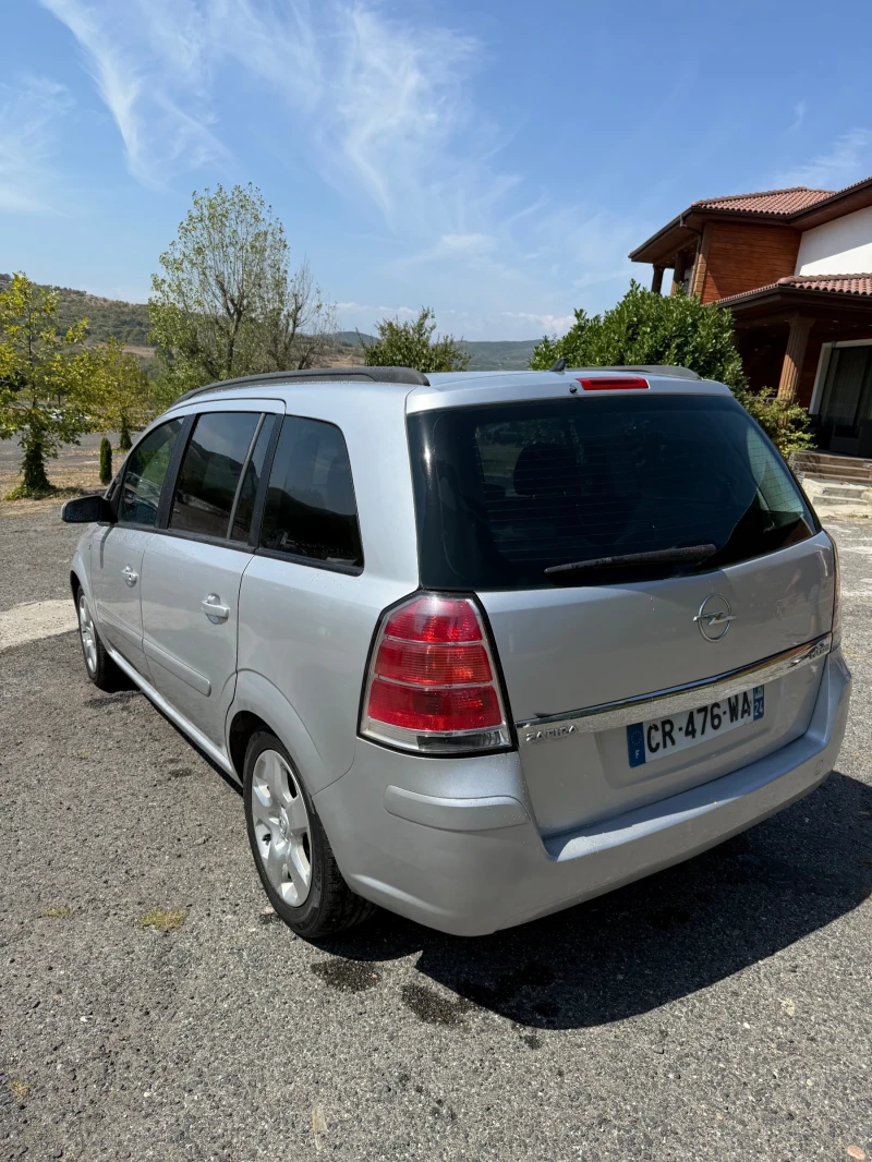 Opel Zafira 1.9  7места, снимка 3 - Автомобили и джипове - 51671318