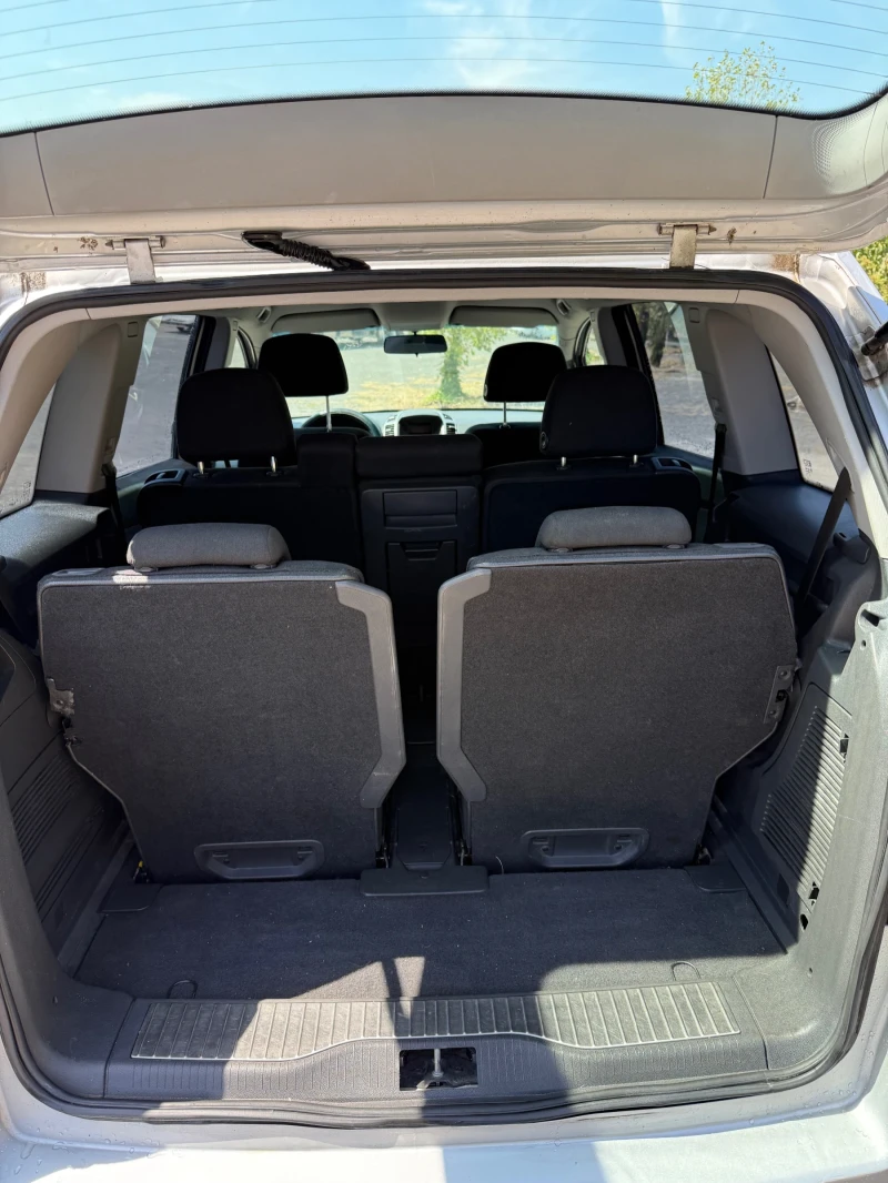 Opel Zafira 1.9  7места, снимка 6 - Автомобили и джипове - 51671318