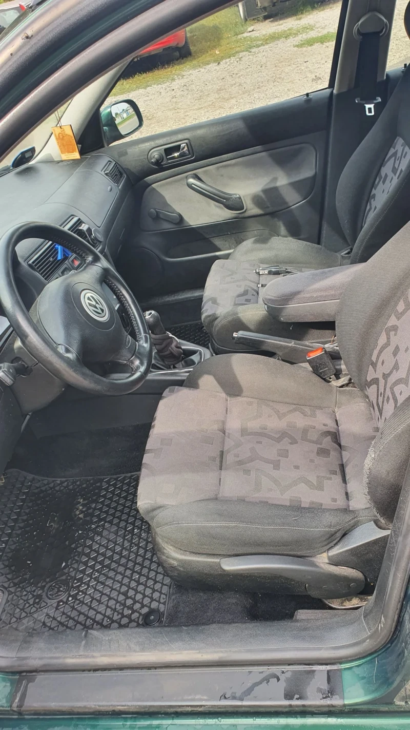 VW Golf 1.9 tdi   90ps, снимка 8 - Автомобили и джипове - 52113797