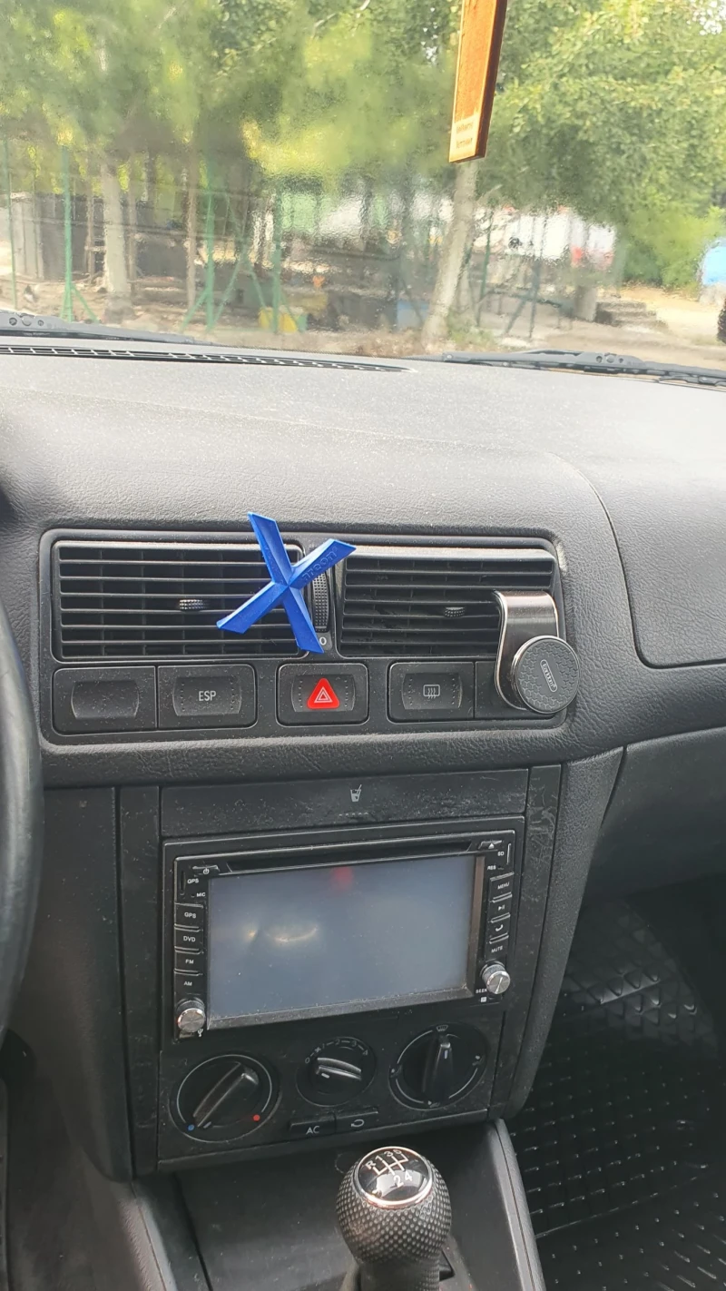 VW Golf 1.9 tdi   90ps, снимка 7 - Автомобили и джипове - 52113797