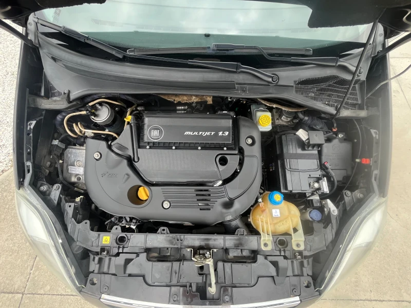 Fiat Punto 1.3 Mjet, снимка 16 - Автомобили и джипове - 52350498