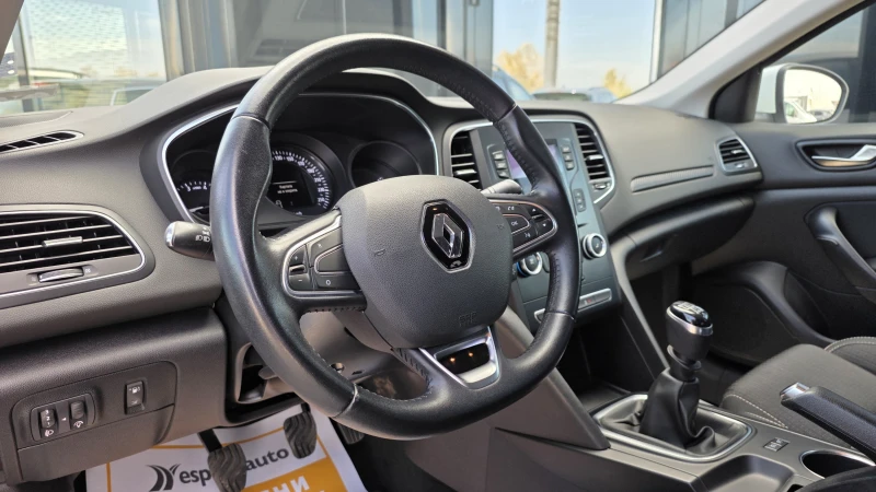 Renault Megane SEDANE 1.3TCe 140к.с., снимка 11 - Автомобили и джипове - 52445722