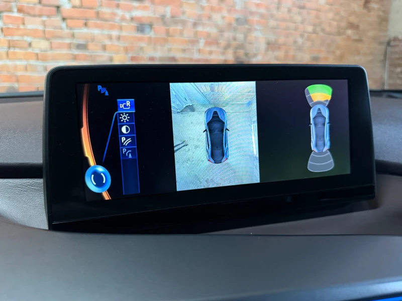 BMW i8, снимка 12 - Автомобили и джипове - 52449576