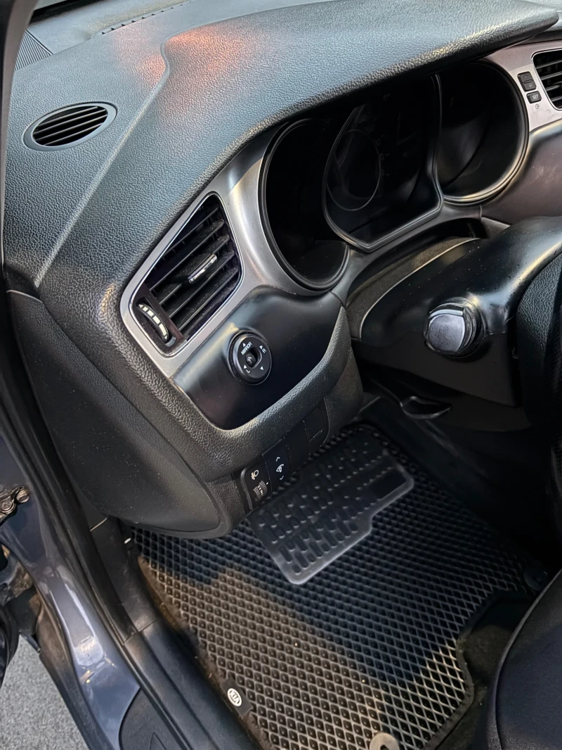 Kia Ceed, снимка 10 - Автомобили и джипове - 52458052