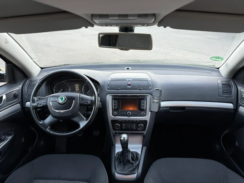 Skoda Octavia 2.0 tdi, снимка 8 - Автомобили и джипове - 52883639