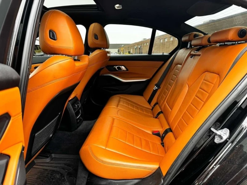 BMW 330 * xDrive * CARFAX * ЦЕНА ДО БЪЛГАРИЯ* , снимка 15 - Автомобили и джипове - 53309283