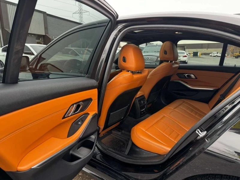 BMW 330 * xDrive * CARFAX * ЦЕНА ДО БЪЛГАРИЯ* , снимка 14 - Автомобили и джипове - 53309283