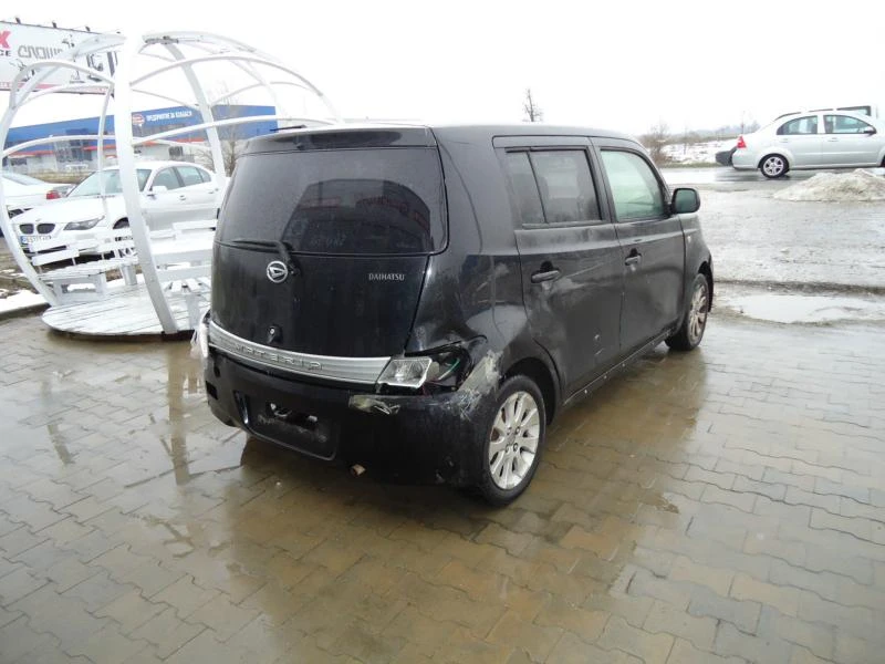 Daihatsu Materia 1.5 I, снимка 4 - Автомобили и джипове - 10045245