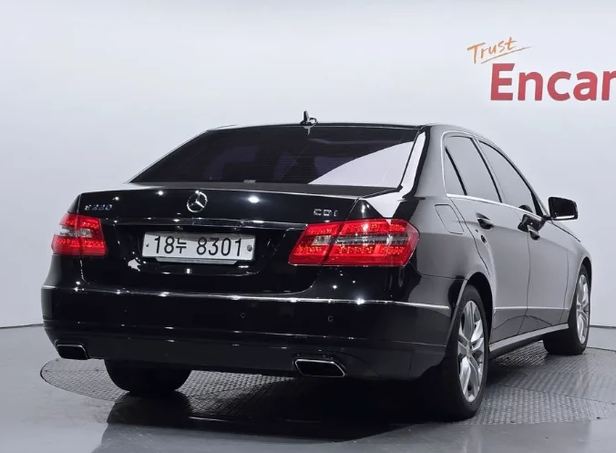 Mercedes-Benz E 220 Avantgarde - изображение 2