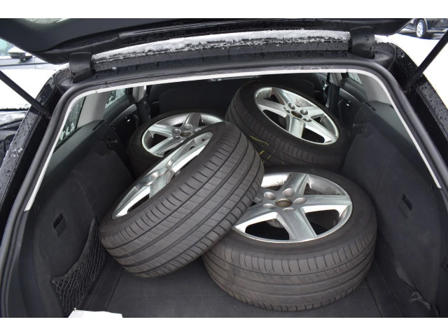 Audi A4 2.0TDI Германия S-Line Нави Климатроник Темпомат, снимка 15 - Автомобили и джипове - 53358903