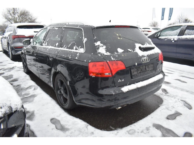 Audi A4 2.0TDI Германия S-Line Нави Климатроник Темпомат - изображение 7