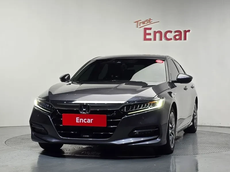 Honda Accord 2.0 Hybrid - САМО 30% АВАНС!, снимка 3 - Автомобили и джипове - 55440343