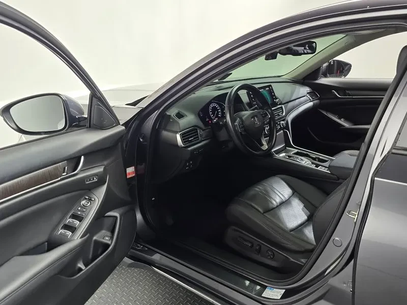 Honda Accord 2.0 Hybrid - САМО 30% АВАНС!, снимка 10 - Автомобили и джипове - 55440343