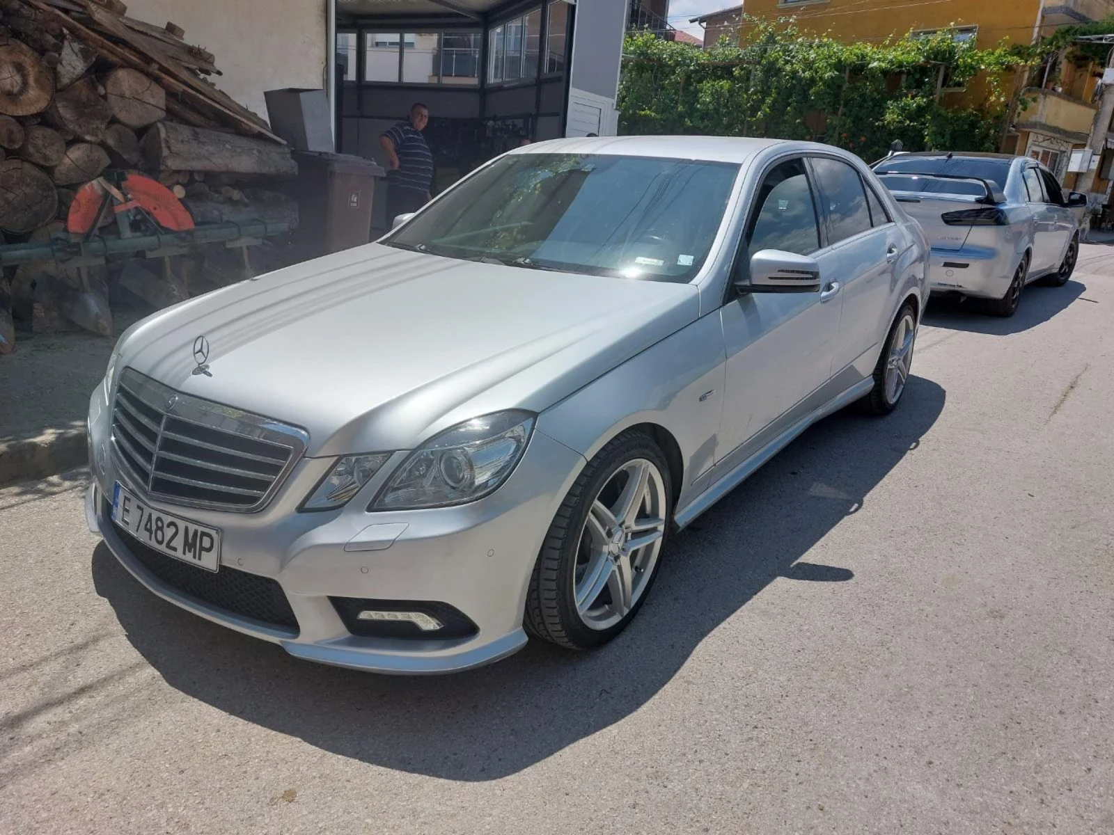 Mercedes-Benz E 350  - изображение 2