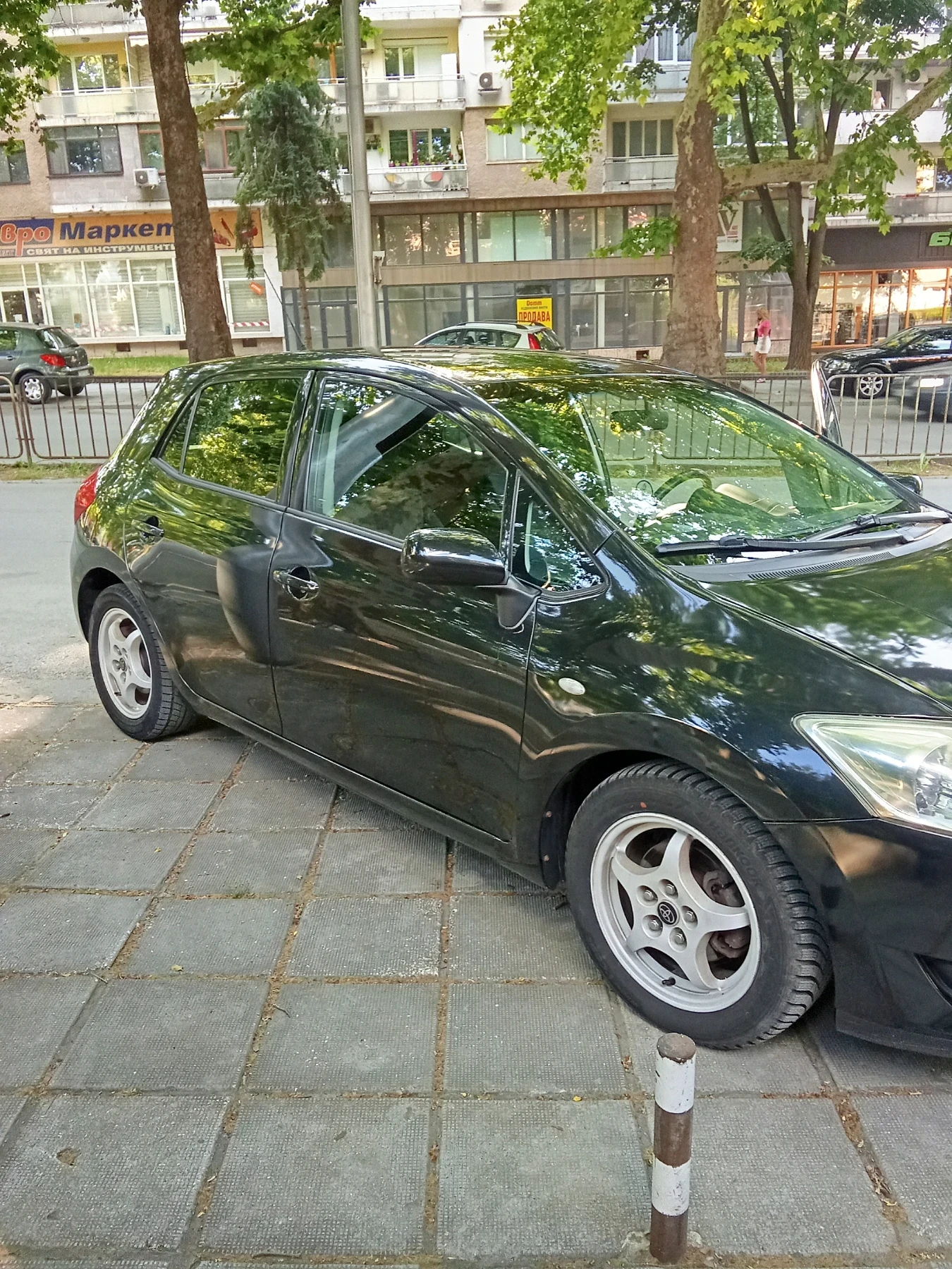 Toyota Auris  - изображение 2