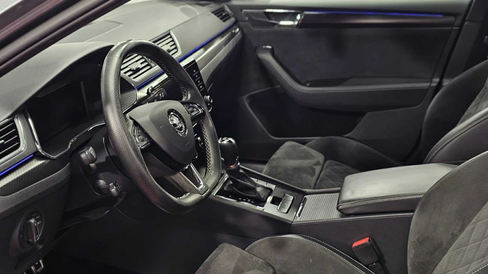 Skoda Superb  - изображение 2