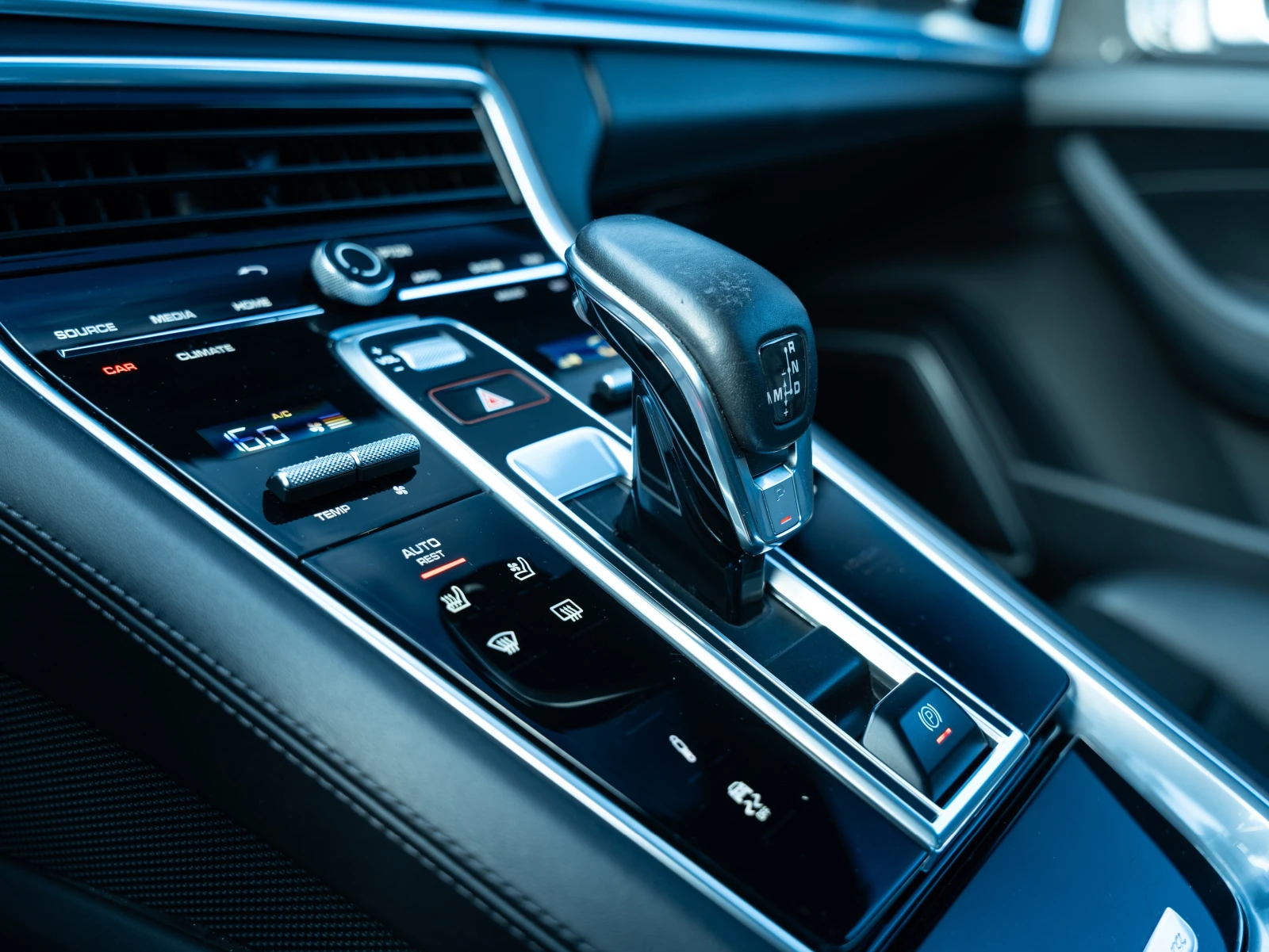 Porsche Panamera Turbo | Mobile.bg   12