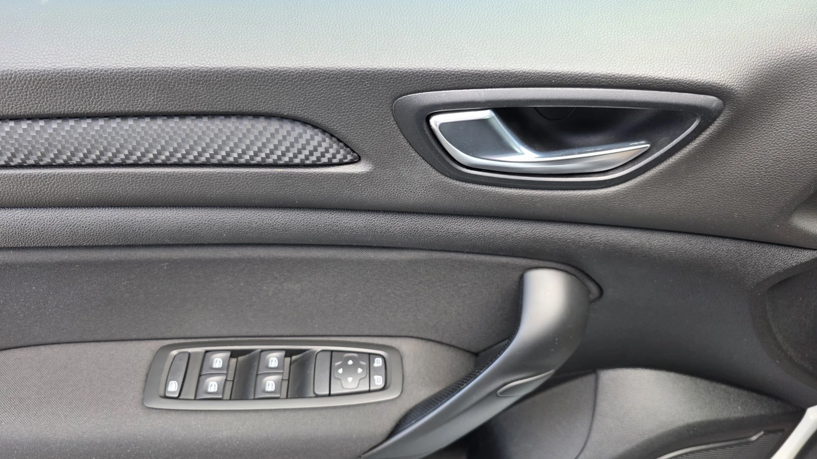 Renault Megane SEDANE 1.3TCe 140�.�. ��������� | Mobile.bg � ����������� 17