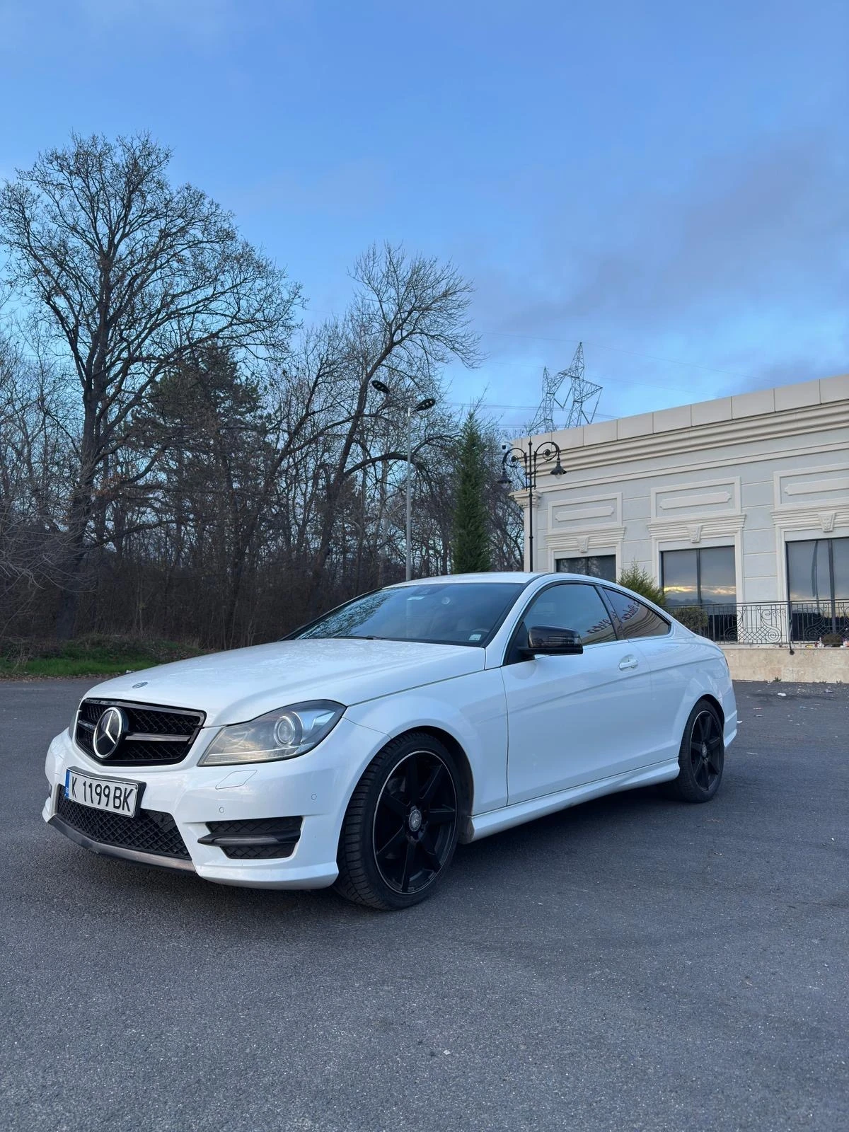 Mercedes-Benz C 220 7G+ AMG - изображение 3