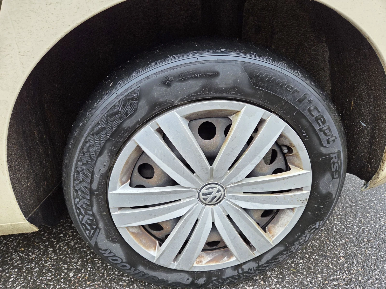 VW Touran 2.0 Действащ TUV, снимка 11 - Автомобили и джипове - 53819395