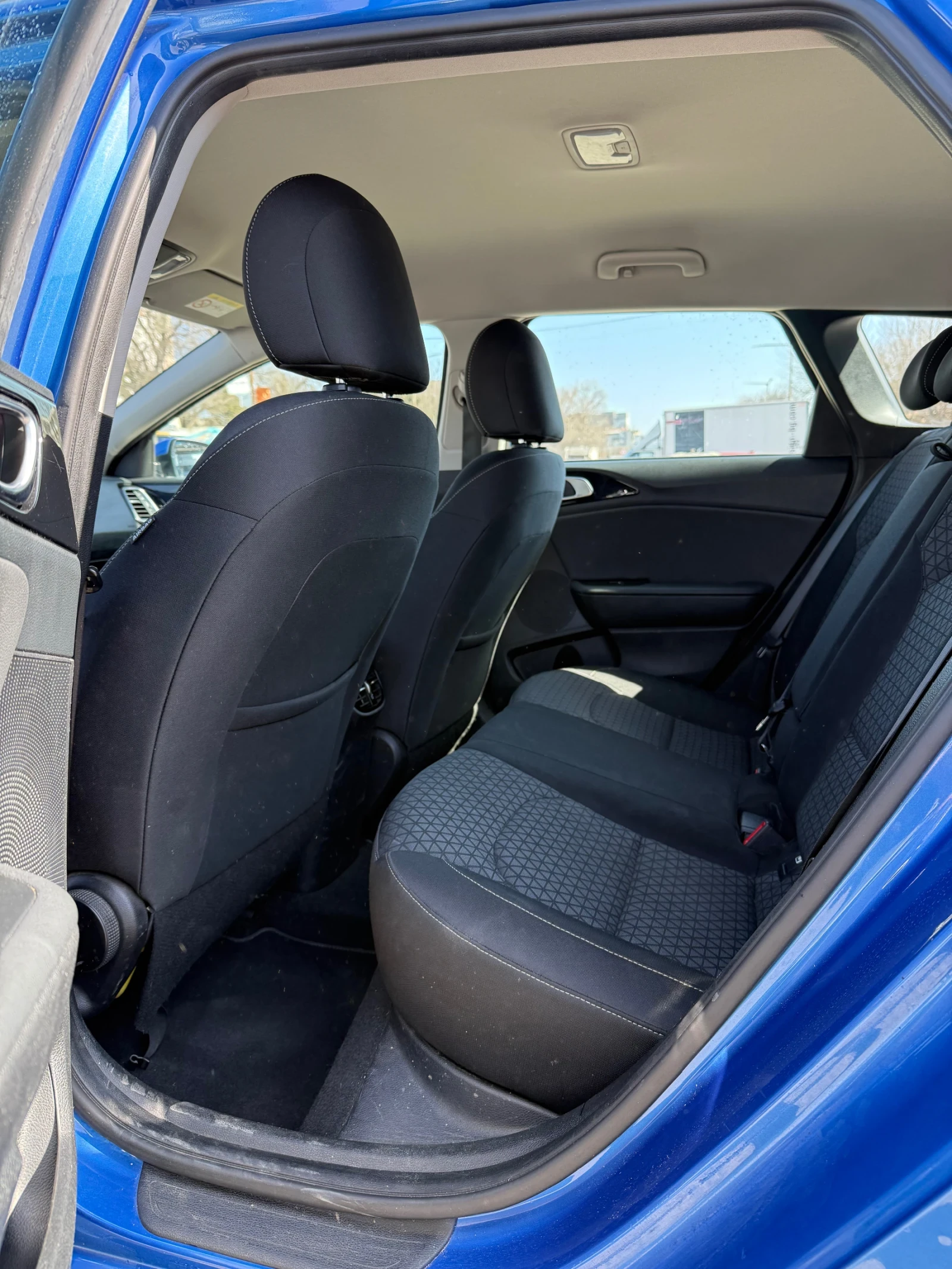 Kia Ceed 1.6 135 hp, снимка 11 - Автомобили и джипове - 53826667