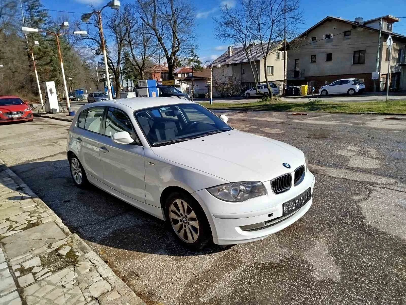 BMW 118 D, снимка 2 - Автомобили и джипове - 53891709