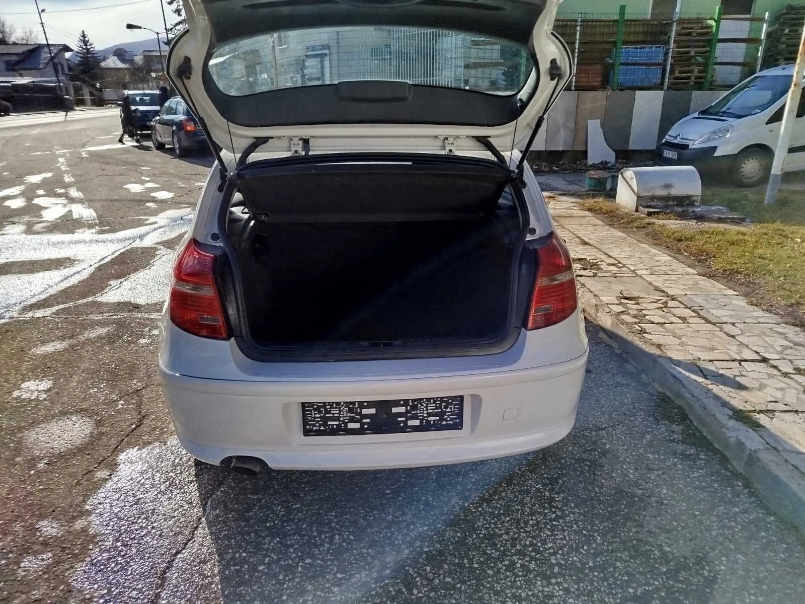 BMW 118 D, снимка 7 - Автомобили и джипове - 53891709