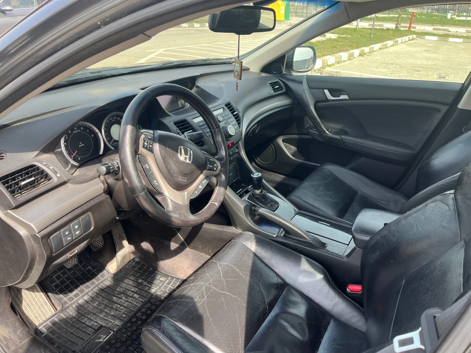 Honda Accord 2.4 Vtec, снимка 5 - Автомобили и джипове - 54178424