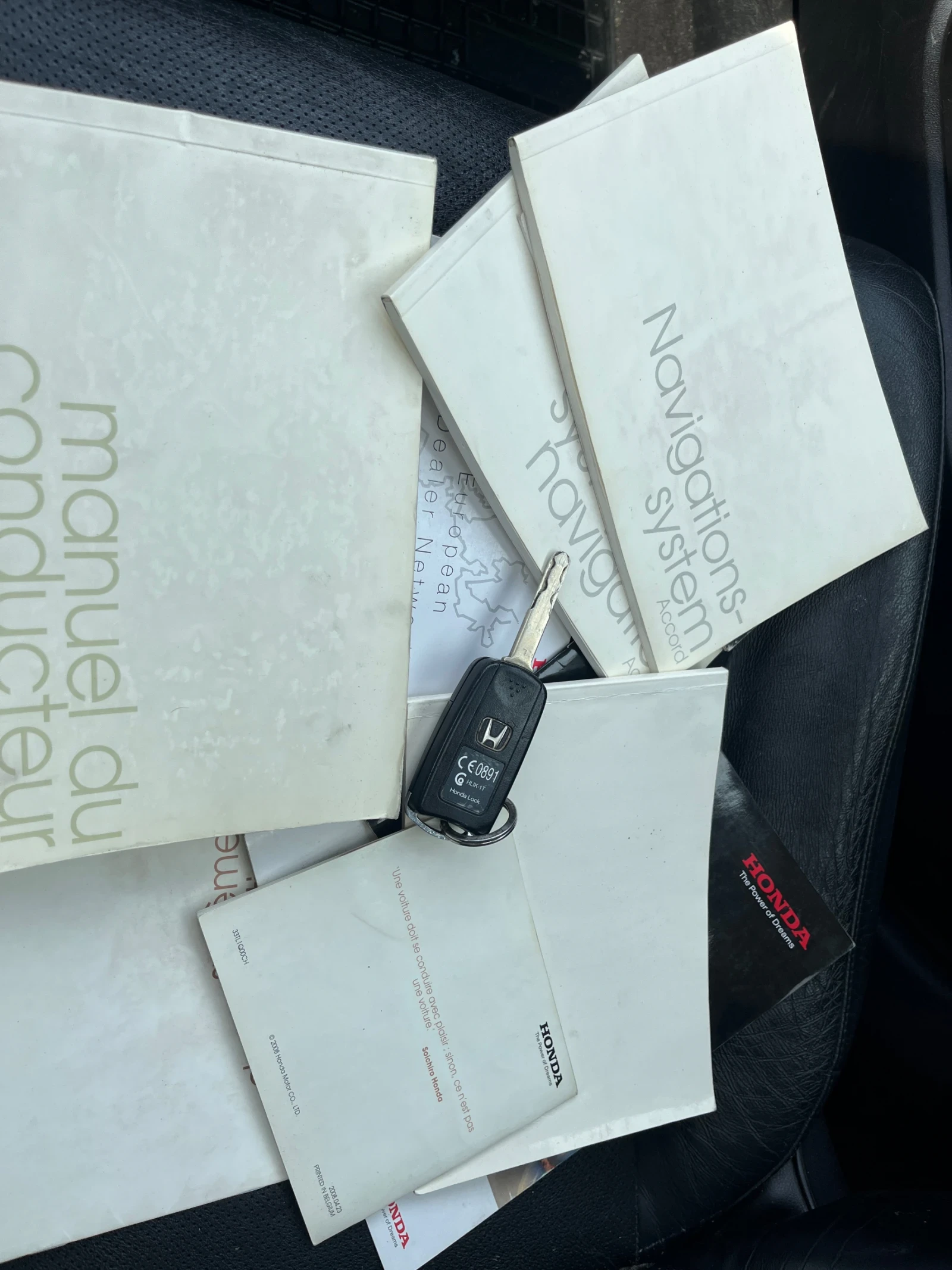 Honda Accord 2.4 Vtec, снимка 11 - Автомобили и джипове - 54178424