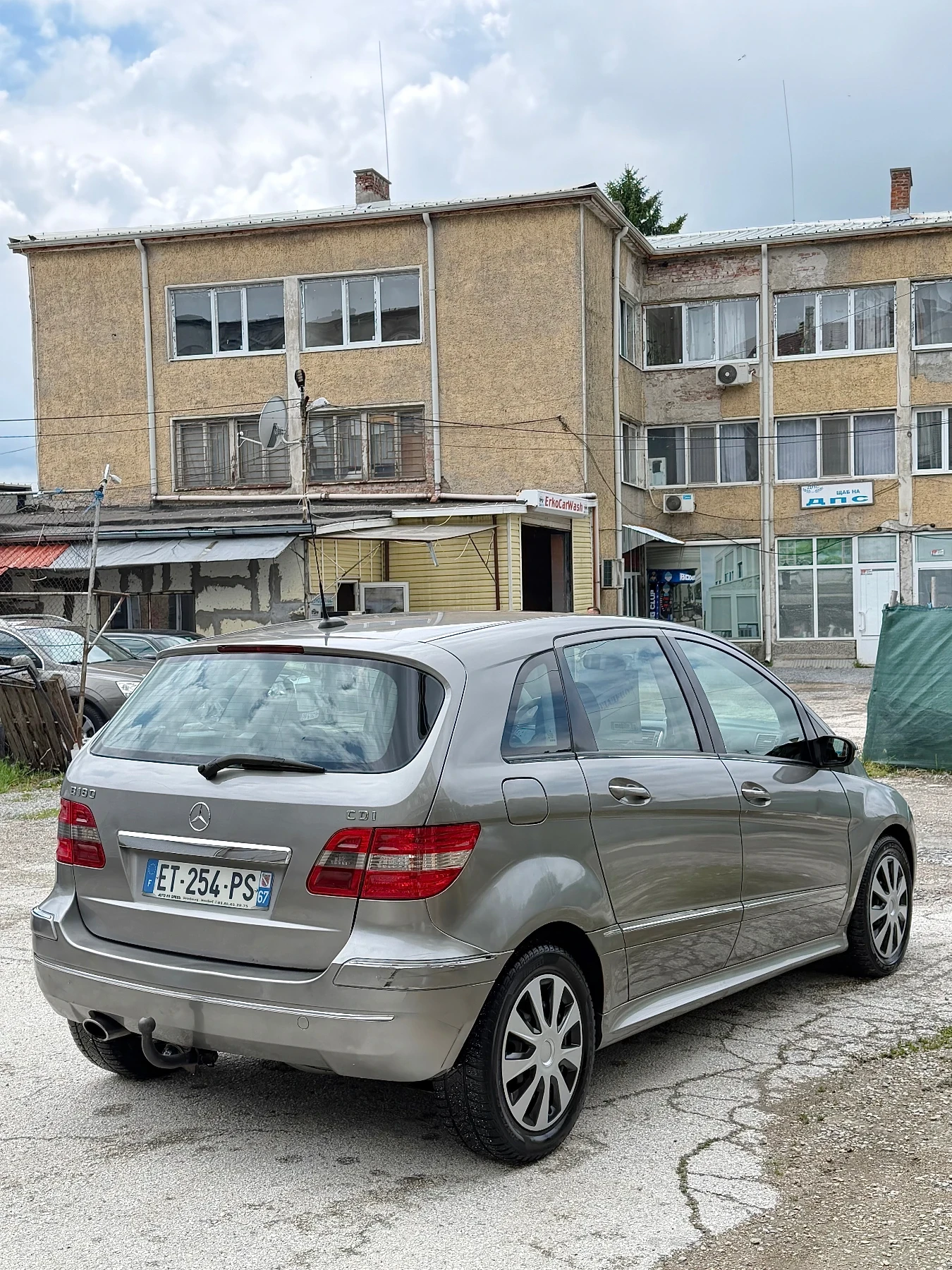 Mercedes-Benz B 180, снимка 4 - Автомобили и джипове - 54646334