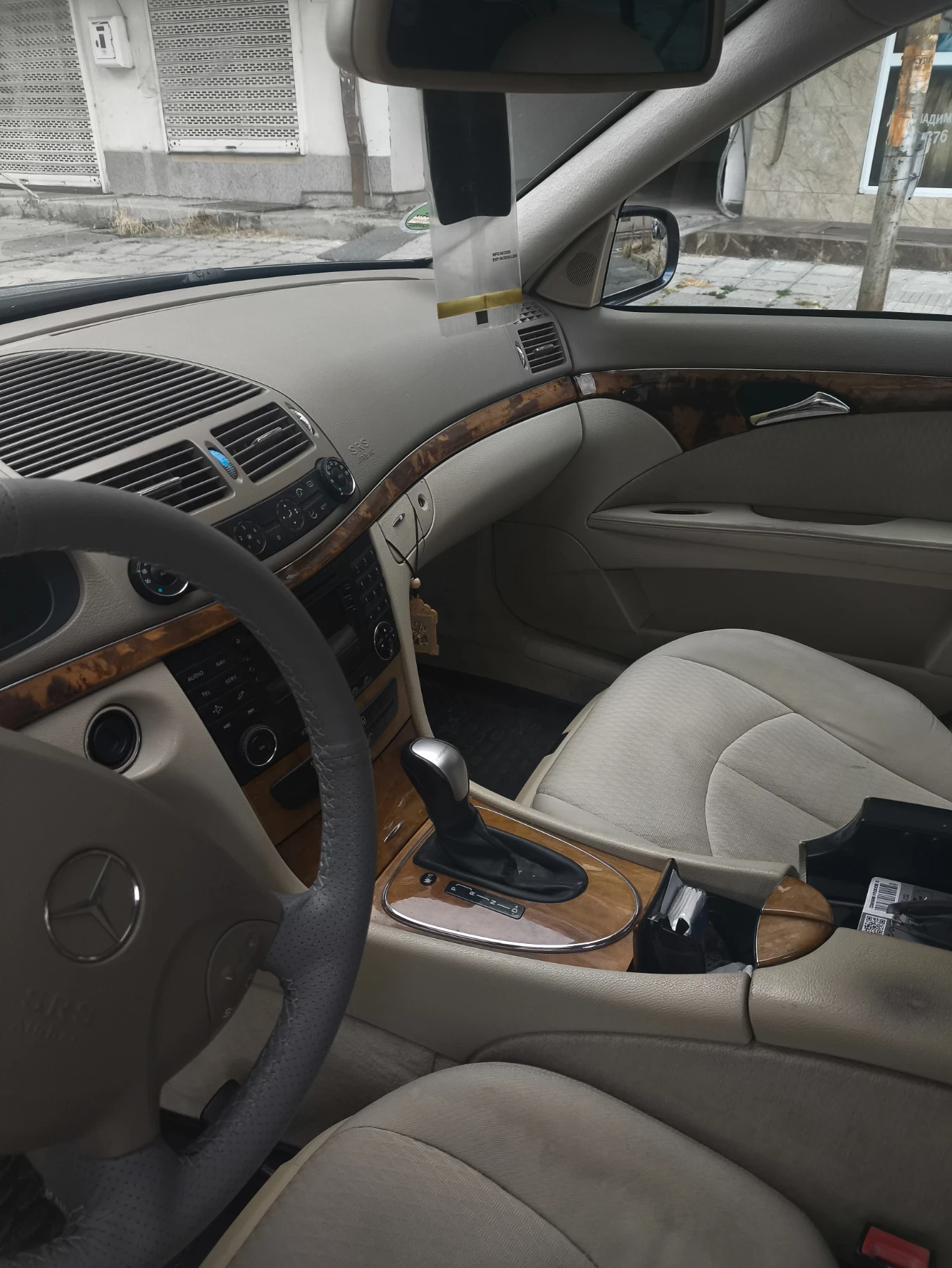 Mercedes-Benz E 320 W211, снимка 9 - Автомобили и джипове - 54948618