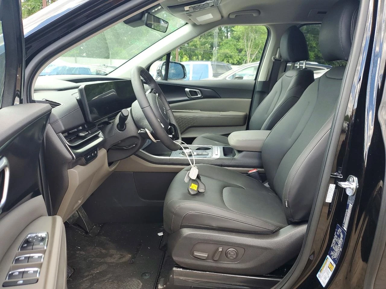 Kia Carnival 1.6l Lxs, снимка 7 - Автомобили и джипове - 55573431